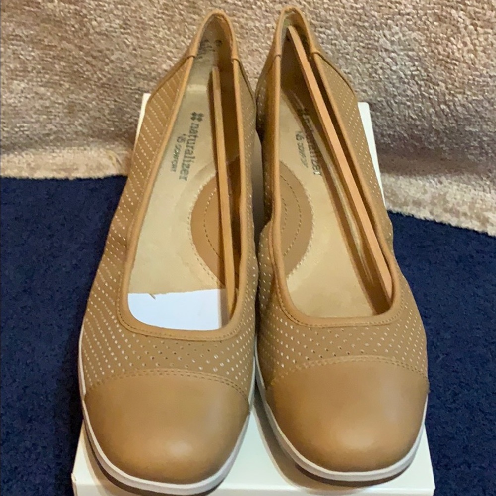 NIB Naturalizer Bartow, Mocha Smooth wedge